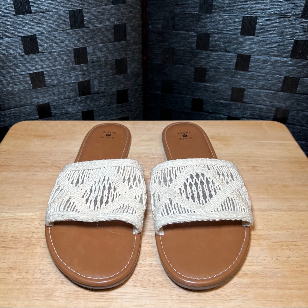 Women’s Size 12 Sandals Shade & Shore White